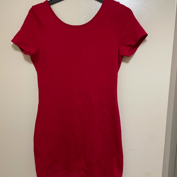 🎈💃🏾Party Red dress, Woman’s size L 🎈 - Picture 3 of 11